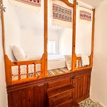 Amοopi